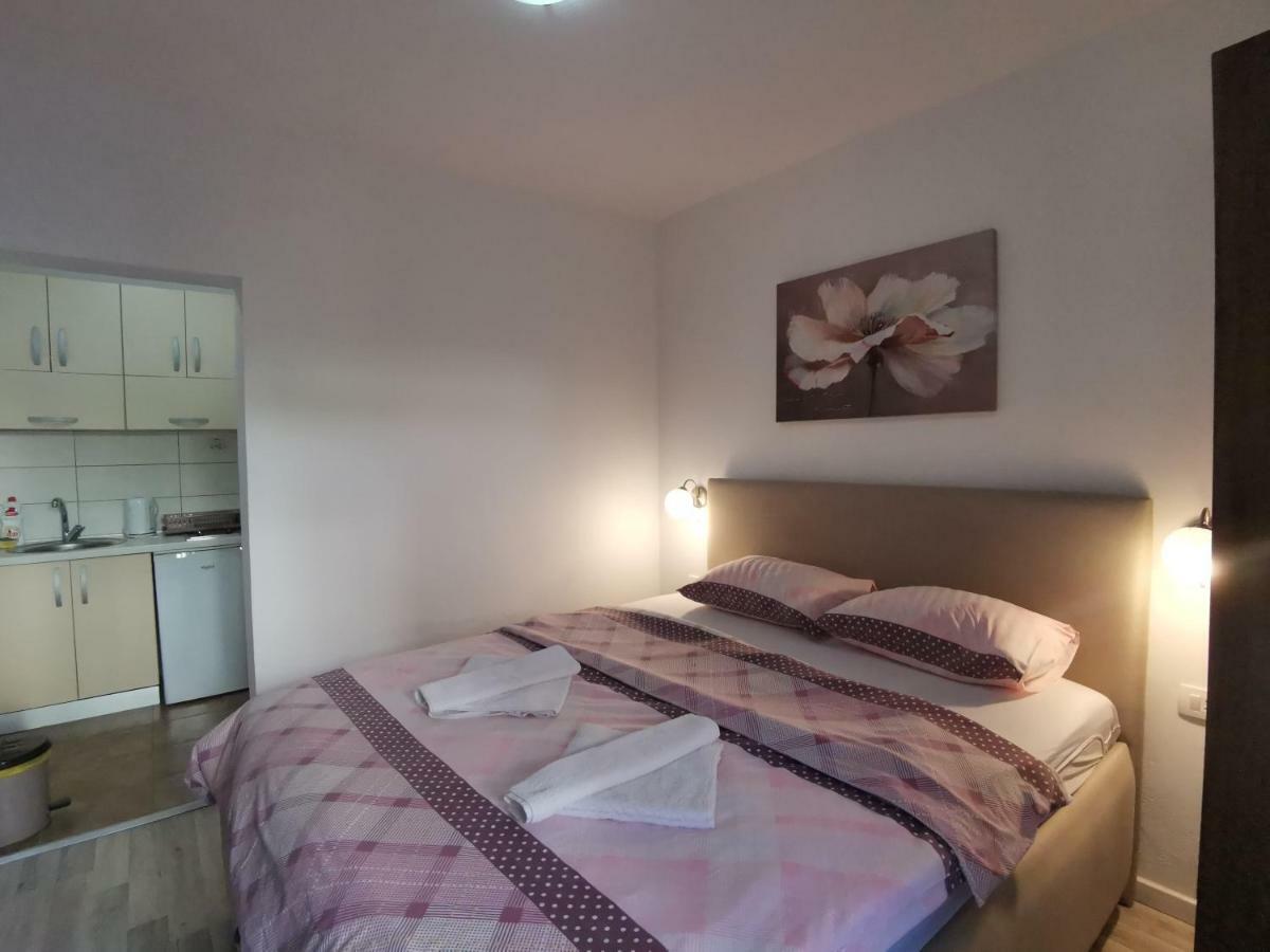 Radovic Apartments بودفا المظهر الخارجي الصورة